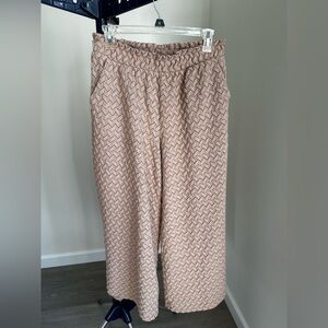 Kathy Ireland Medium Weave Pattern Pants